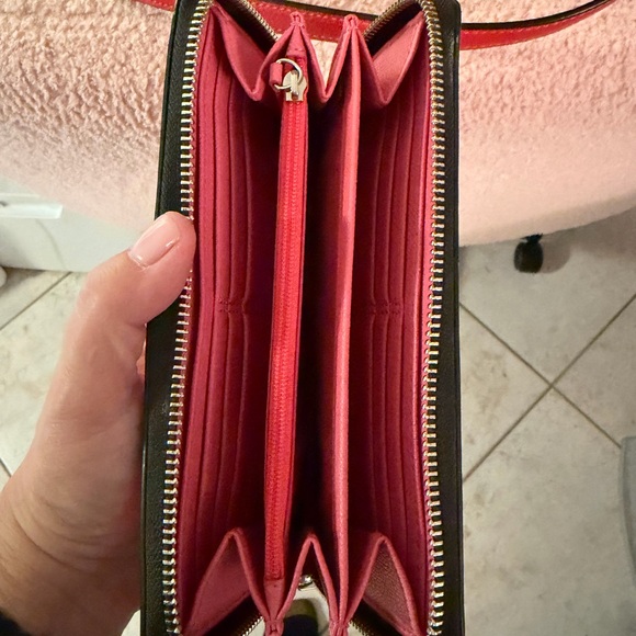 EUC Coach Pink Heart Pattern Wallet - Picture 3 of 3